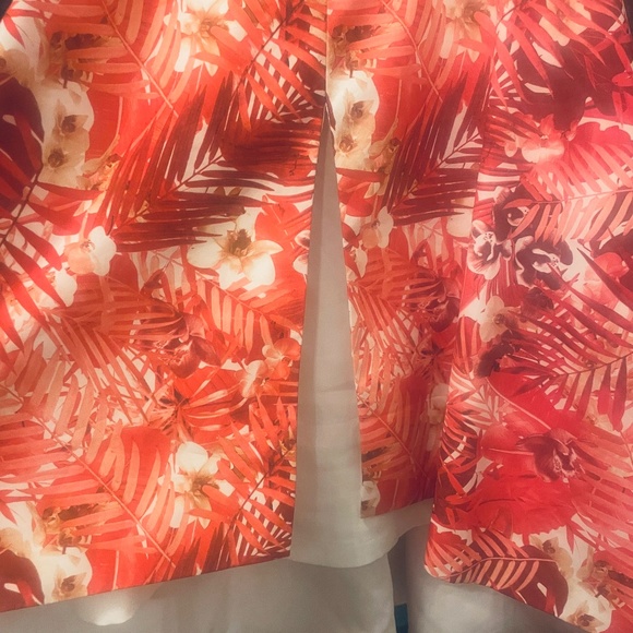 Elliatt Tower Dress, Asymmetrical, Floral Sleeveless Dress, Size Small - Picture 7 of 16